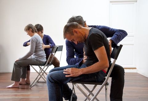 Séance de groupe de gymnastique sensorielle